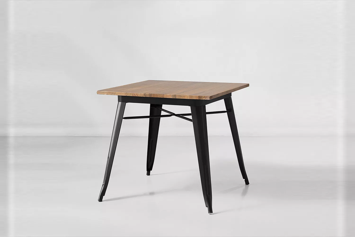Odell Metal Dining Table – Matt Black.